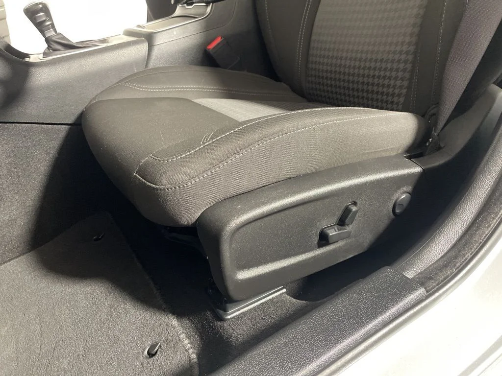 Used 2023 Triple Nickel Clearcoat Dodge SXT image 11