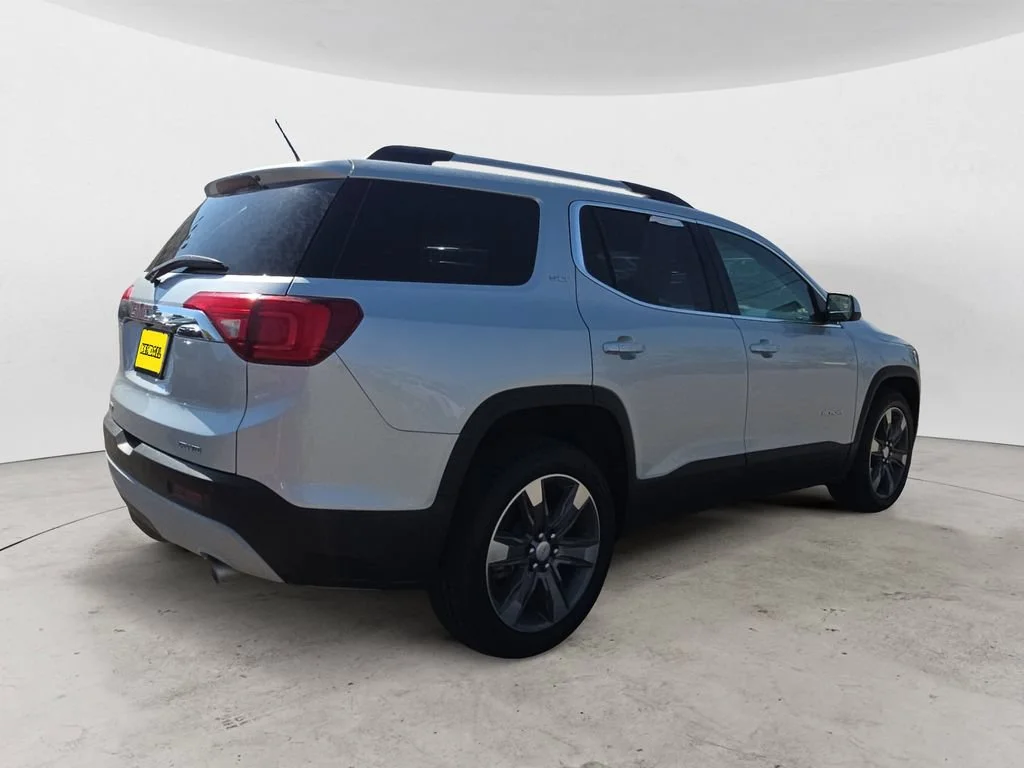 Used 2017 QUICKSILVER METALLIC GMC SLT image 5