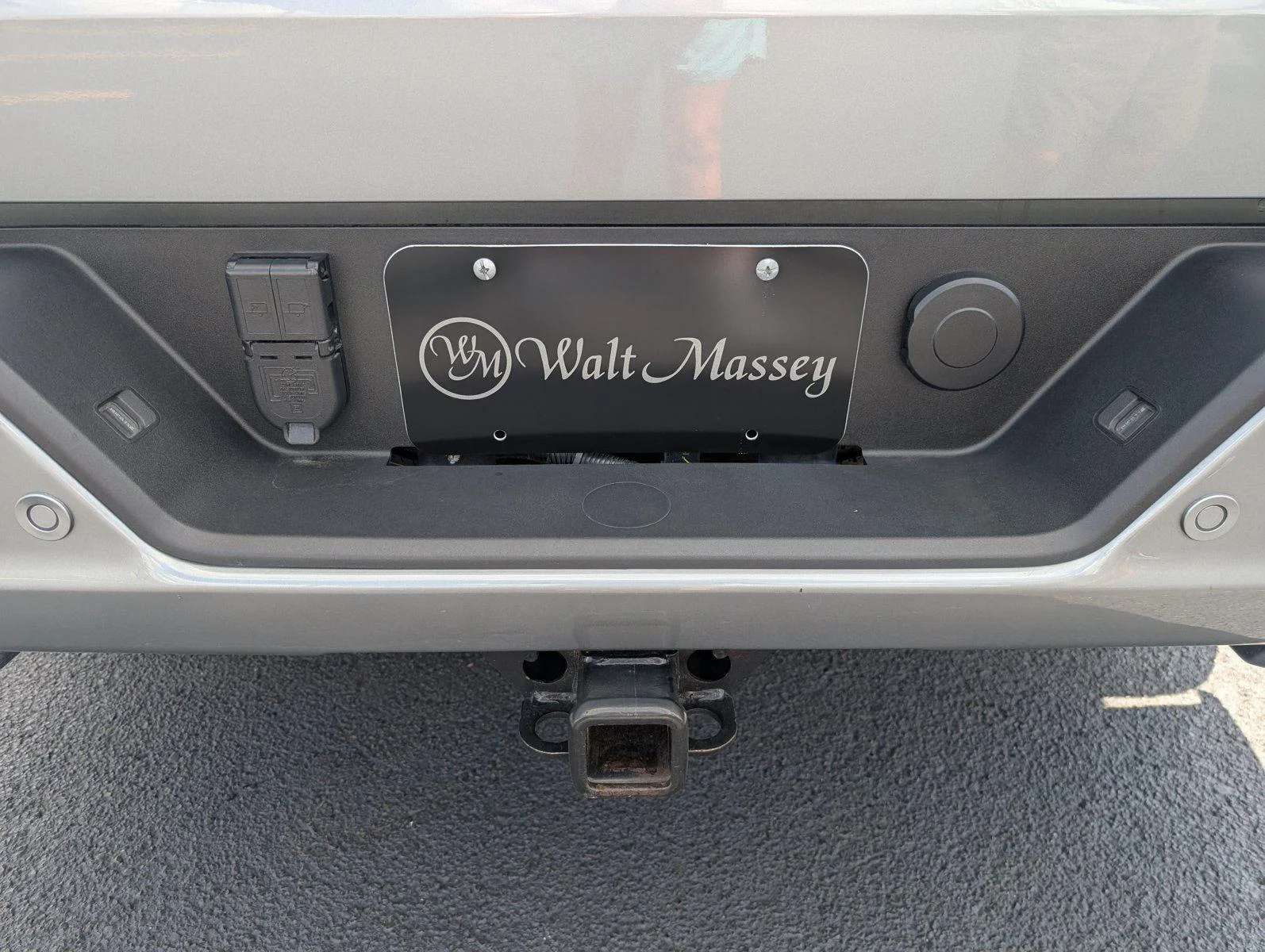 Used 2024 Sterling Metallic GMC Denali image 37