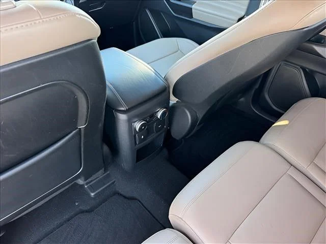 Used 2020 White Ford XLT image 12