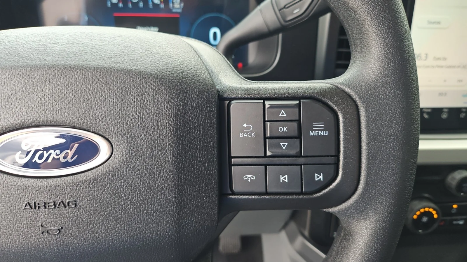 New 2026 Carbonized Gray Metallic Ford XLT 4WD image 13