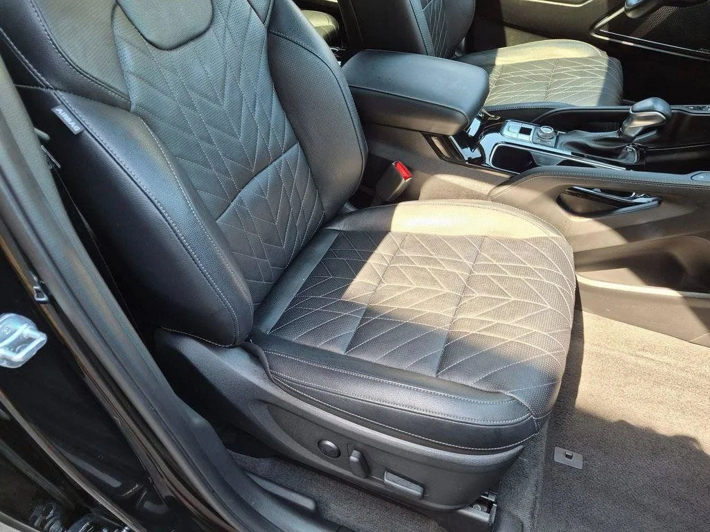 Used 2024 Black Kia SX X-Line image 34