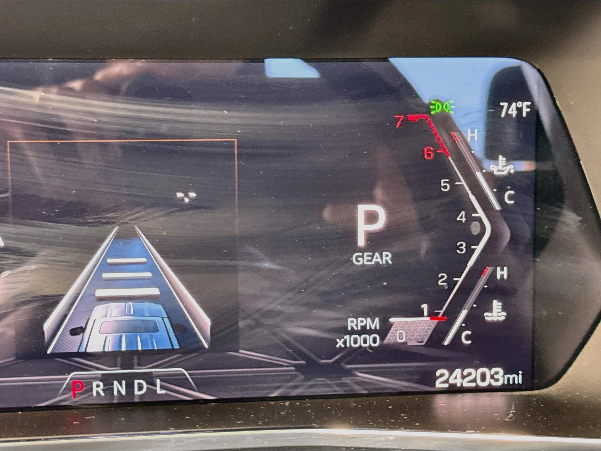 Used 2024 Summit White GMC Elevation image 14