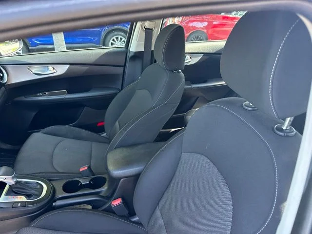 Used 2023 Blue Kia LXS image 16