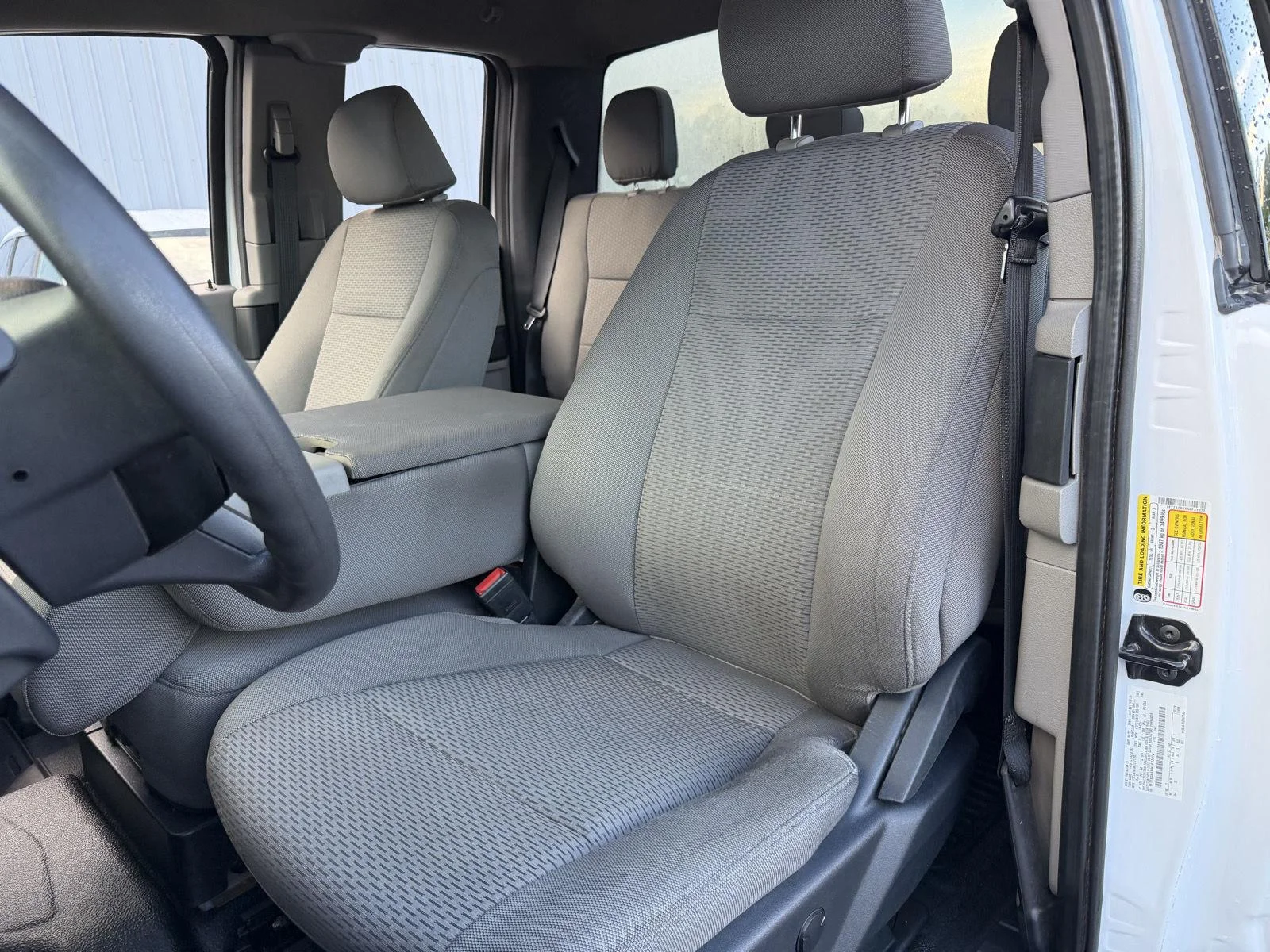 Used 2022 Oxford White Ford XLT image 18