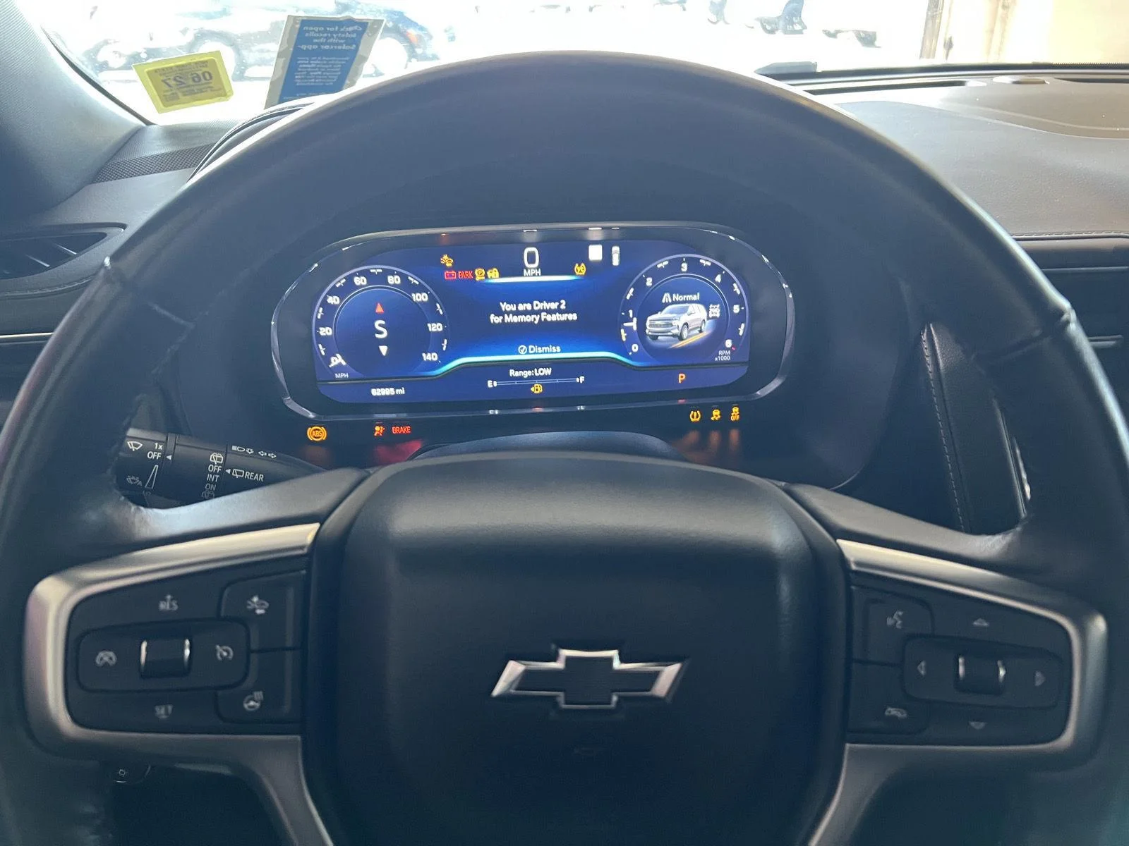 Used 2022 Summit White Chevrolet Z71 image 21