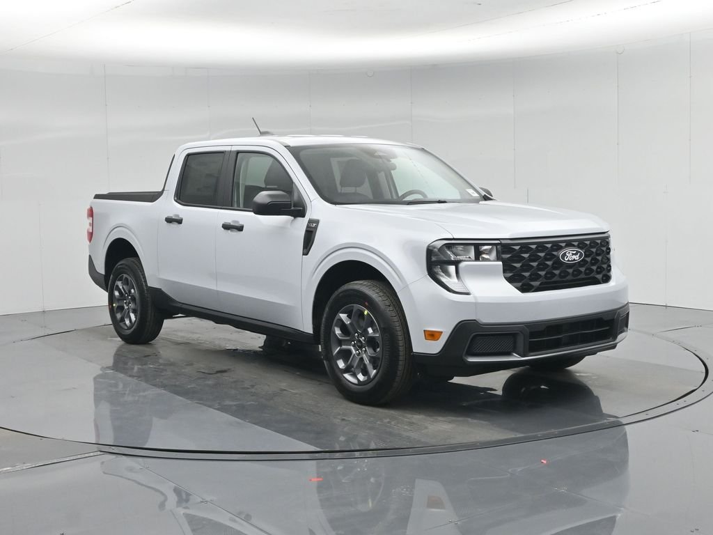 New 2026 Space White Metallic Ford XLT image 54