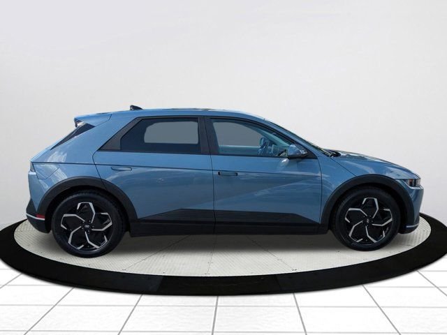 Used 2022 Hyundai IONIQ 5 SEL with VIN KM8KN4AE8NU063144 for sale in Naples, FL