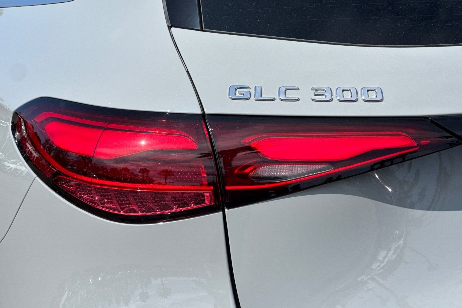 New 2026 MANUFAKTUR Alpine Grey Mercedes-Benz GLC 300 image 14