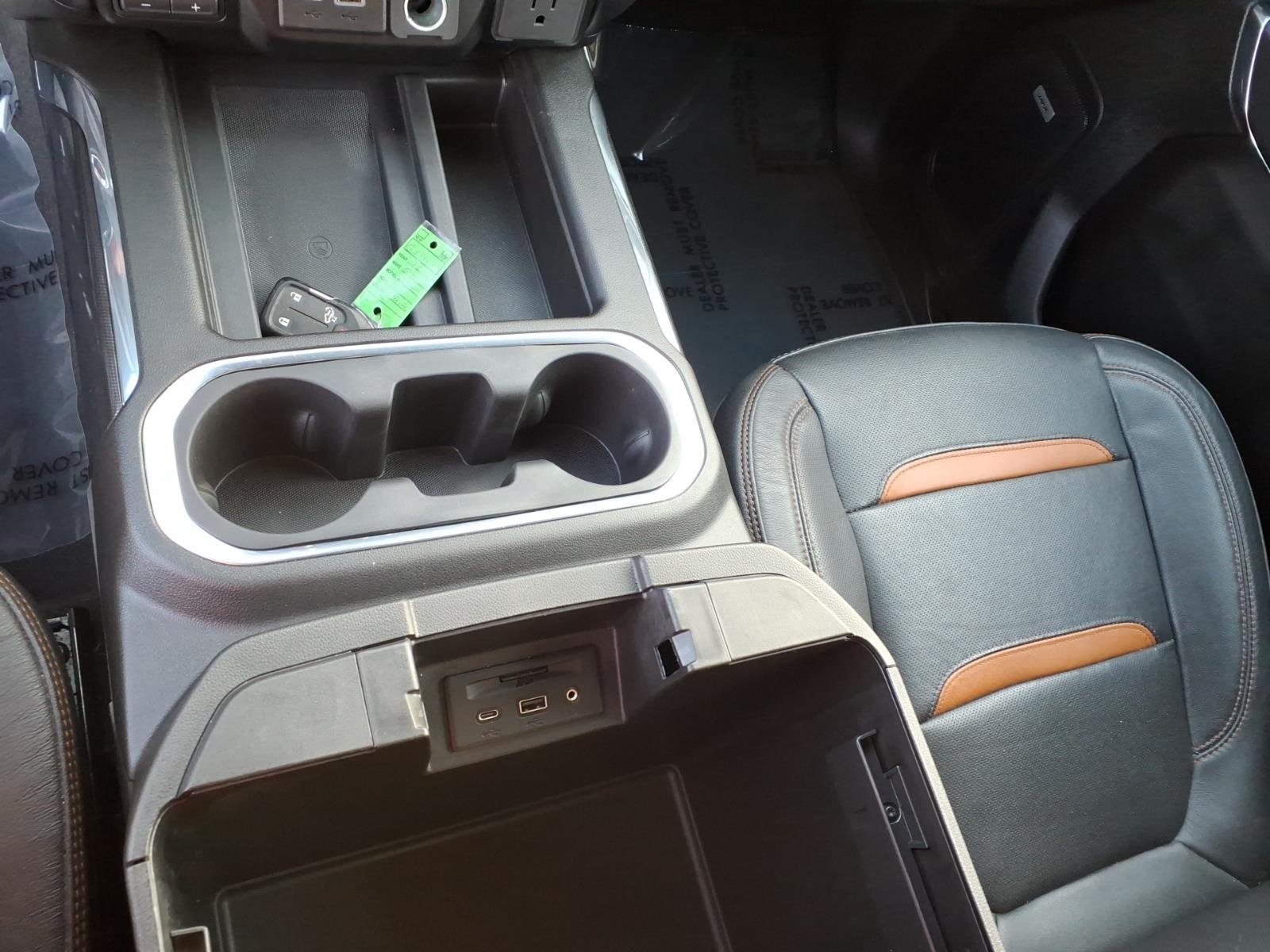 Used 2023 Summit White GMC AT4 image 11
