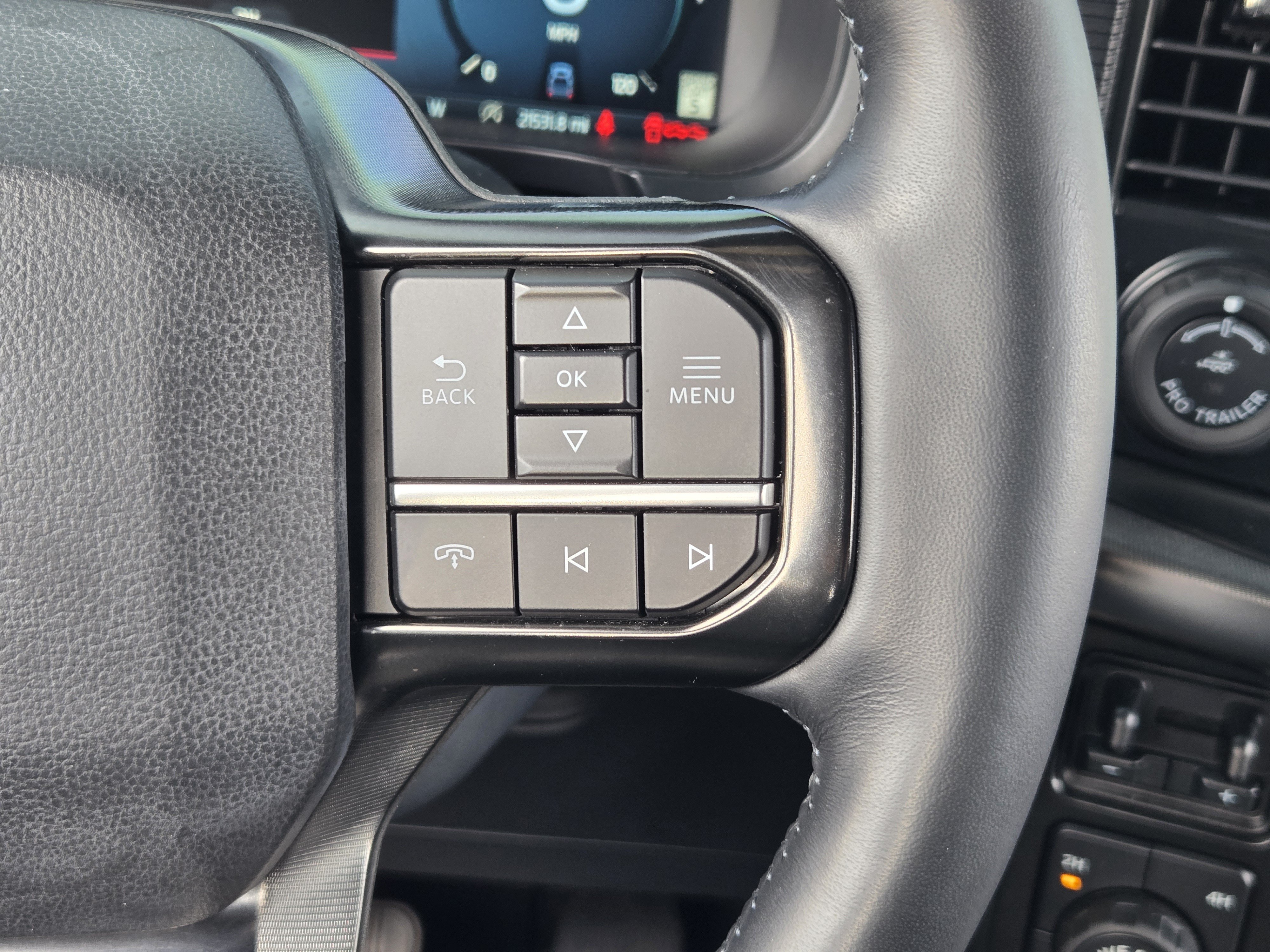 Used 2024 White Metallic Ford Platinum image 26