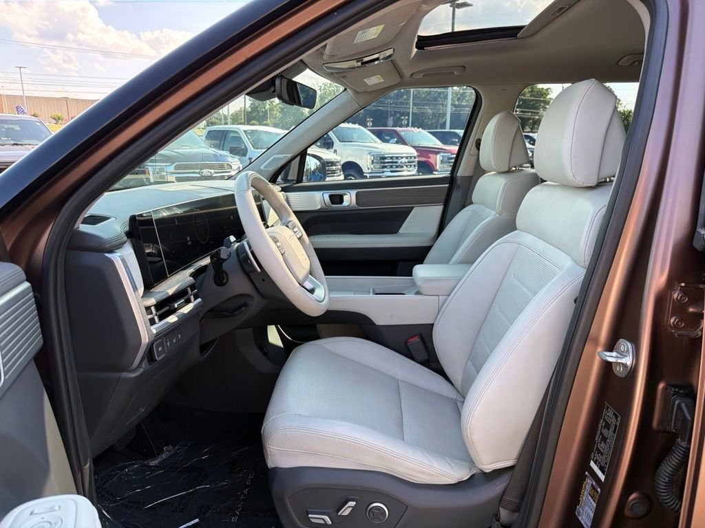Used 2024 Brass Hyundai Limited image 11