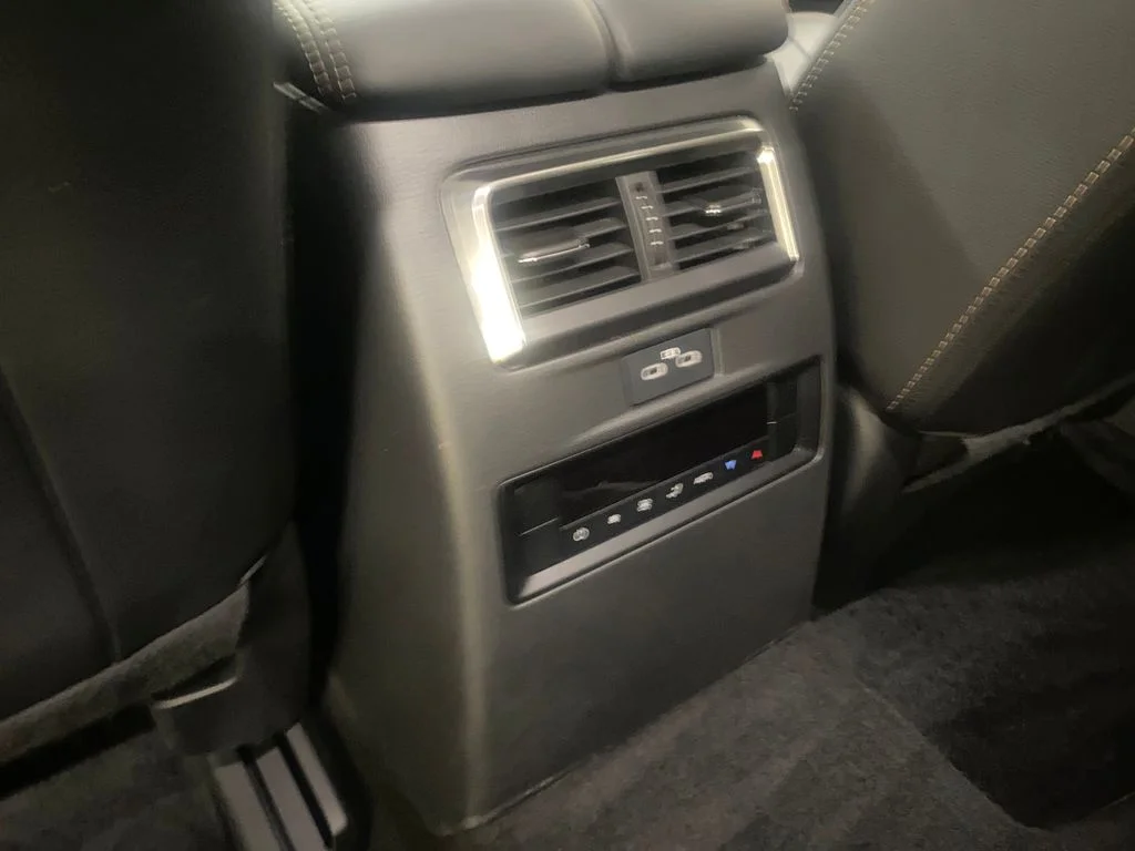 Used 2024 Gray Mazda 3.3 Turbo Preferred image 17