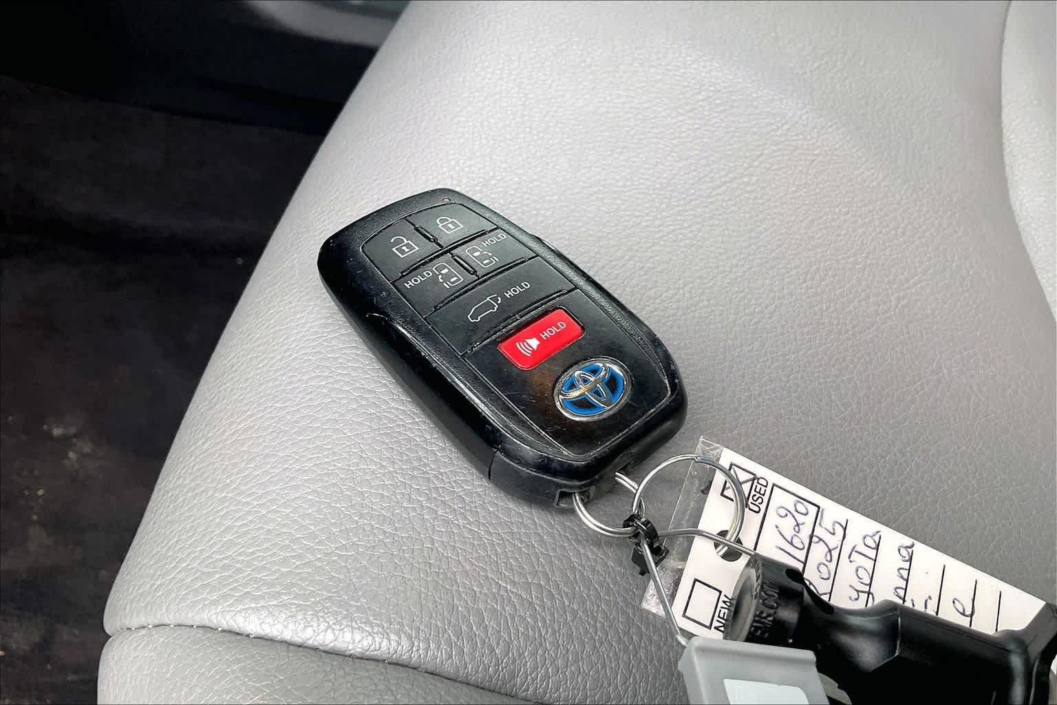 Used 2025 Blueprint Toyota XLE image 14