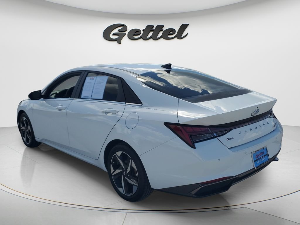 Used 2021 White Hyundai Limited image 7