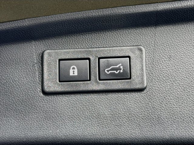 Used 2025 Green Subaru Onyx Edition XT image 44