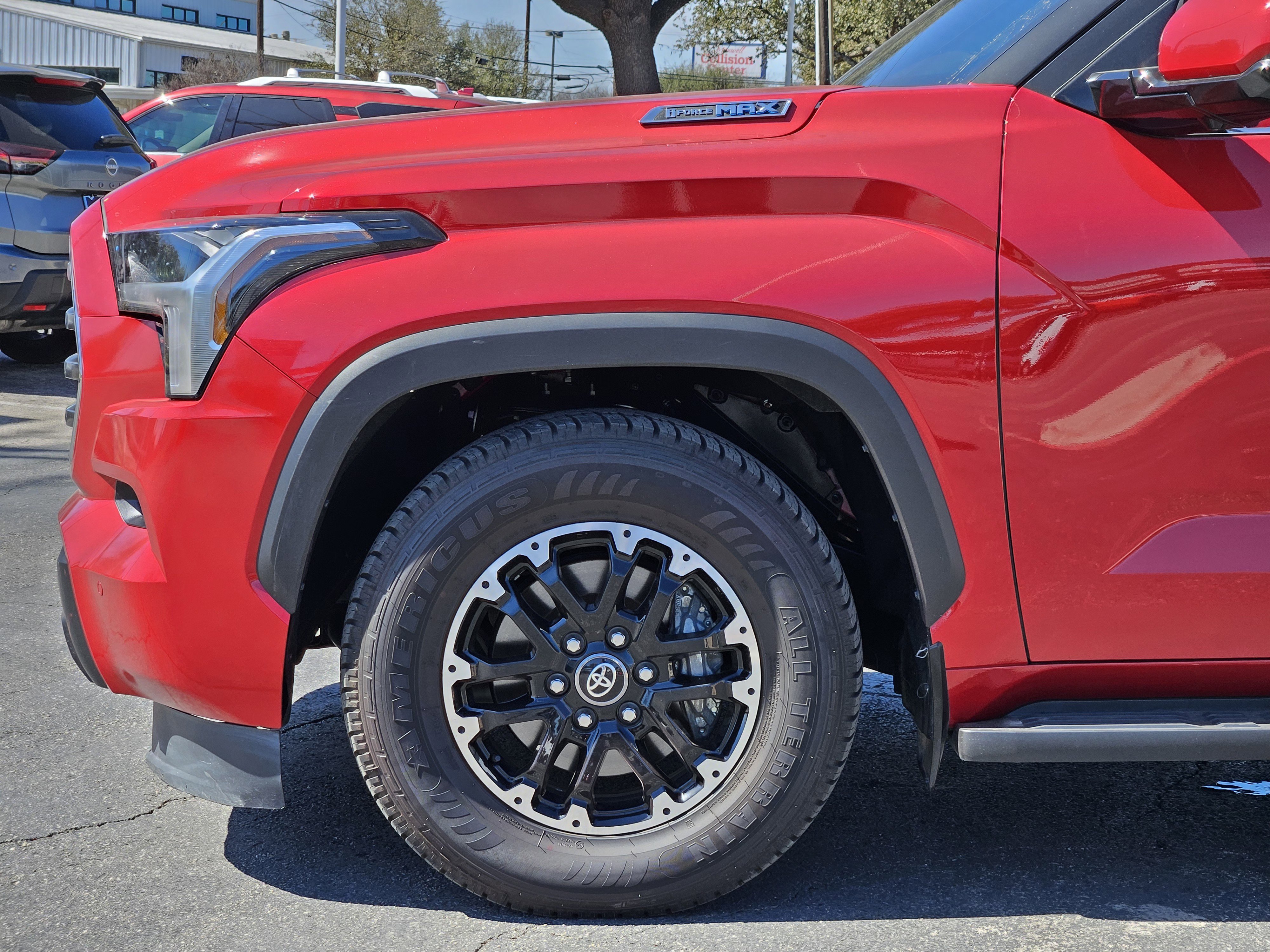 2025 Toyota Sequoia SR5 - Photo 9