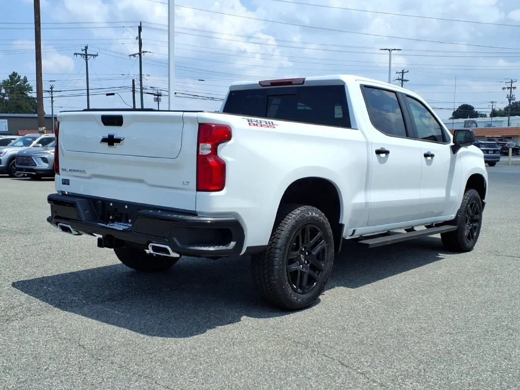 2026 Chevrolet Silverado 1500 LT Trail Boss - Photo 5