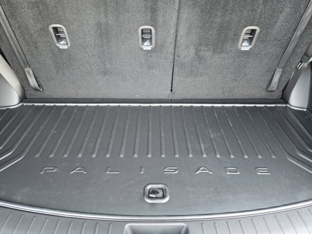 New 2026 Silver Hyundai SEL FWD image 21