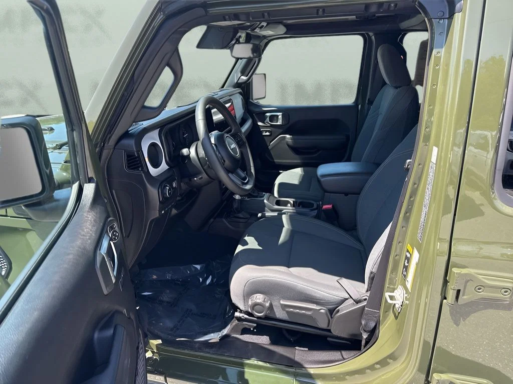 Used 2024 Green Jeep Sport S 4xe image 8