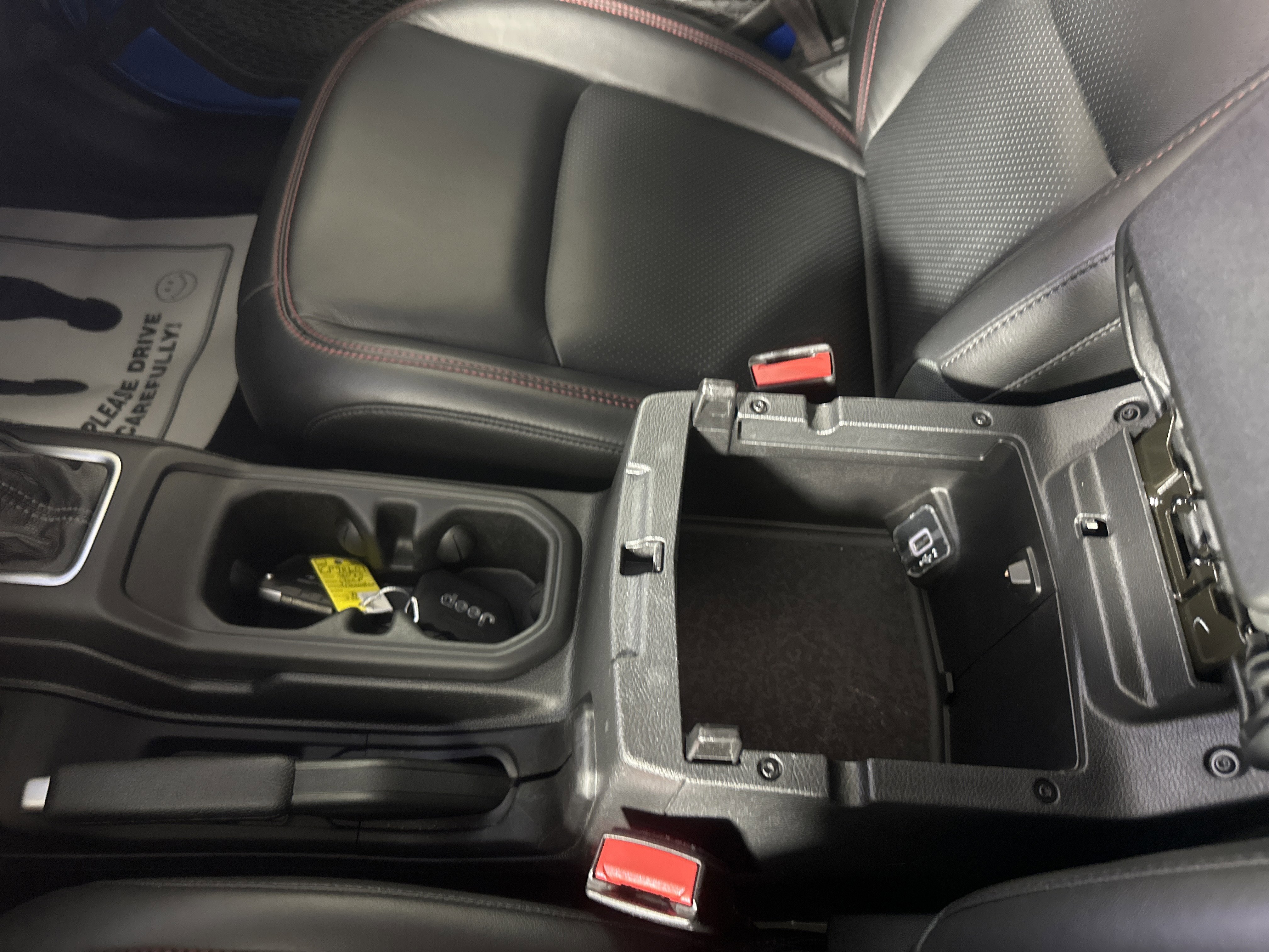 Used 2025 Hydro Blue Pearlcoat Jeep Rubicon image 23
