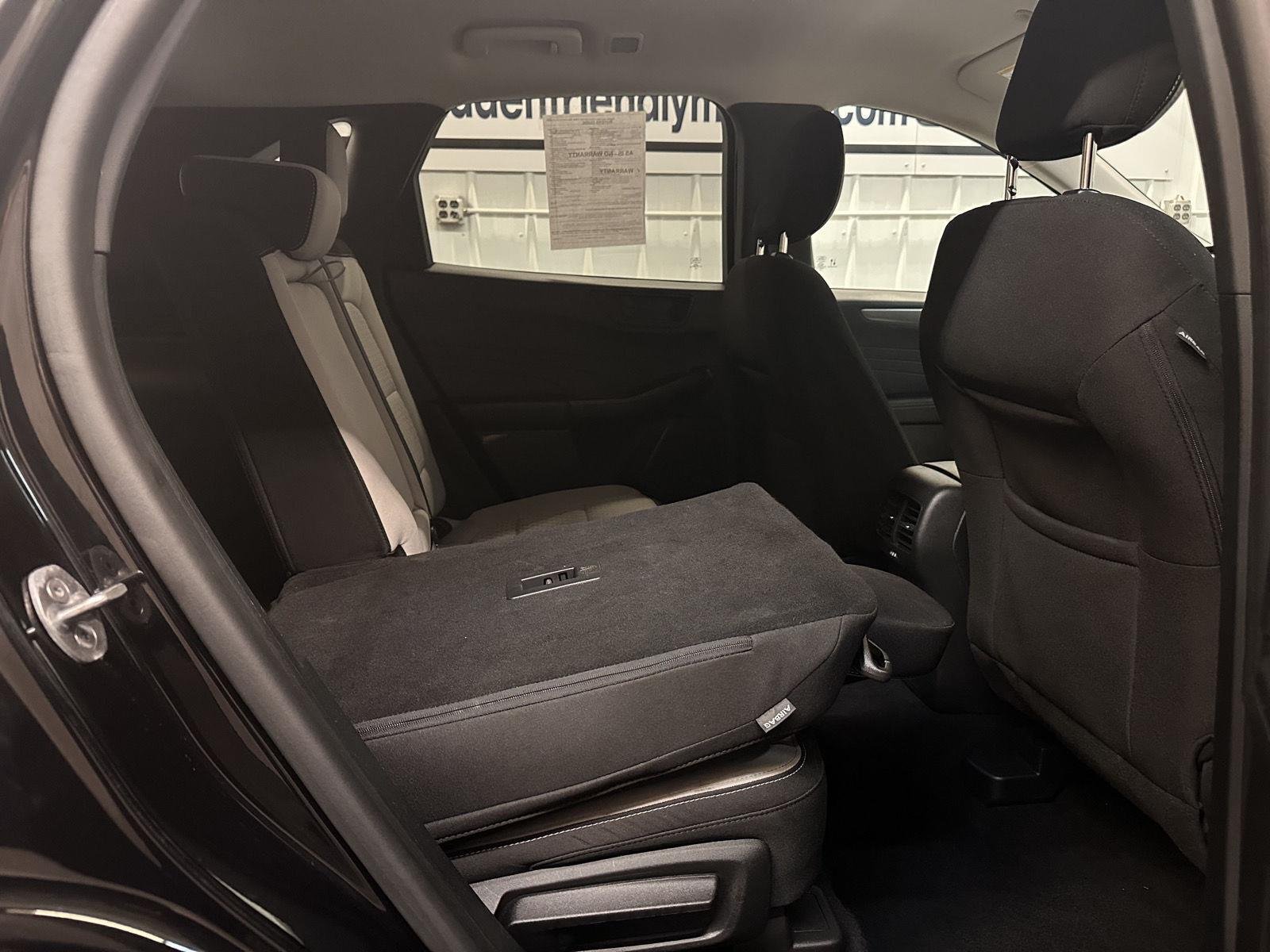 Used 2023 Agate Black Metallic Ford Active image 30