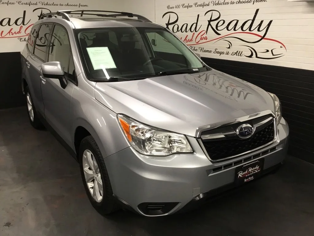 Used 2016 Silver Subaru 2.5i Premium image 2
