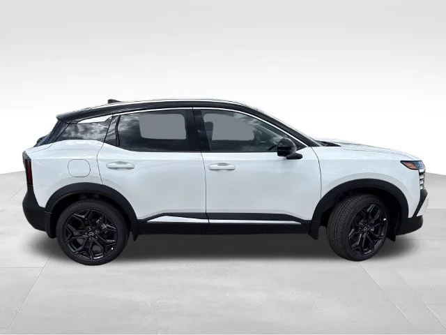 New 2027 Aspen White TriCoat / Super Black Two-tone Nissan SR image 8