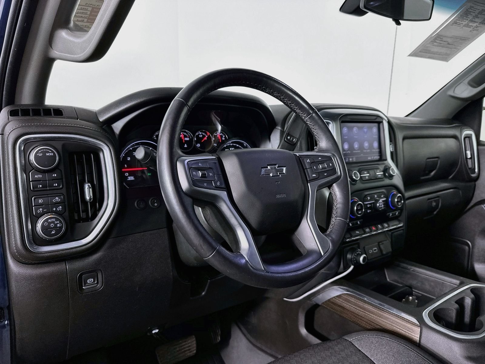 Used 2022 Blue Chevrolet LT Trail Boss image 10