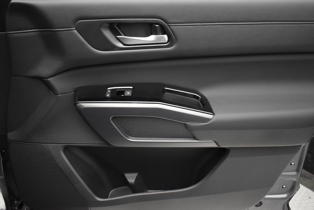 New 2026 Gun Metallic Nissan SL image 22
