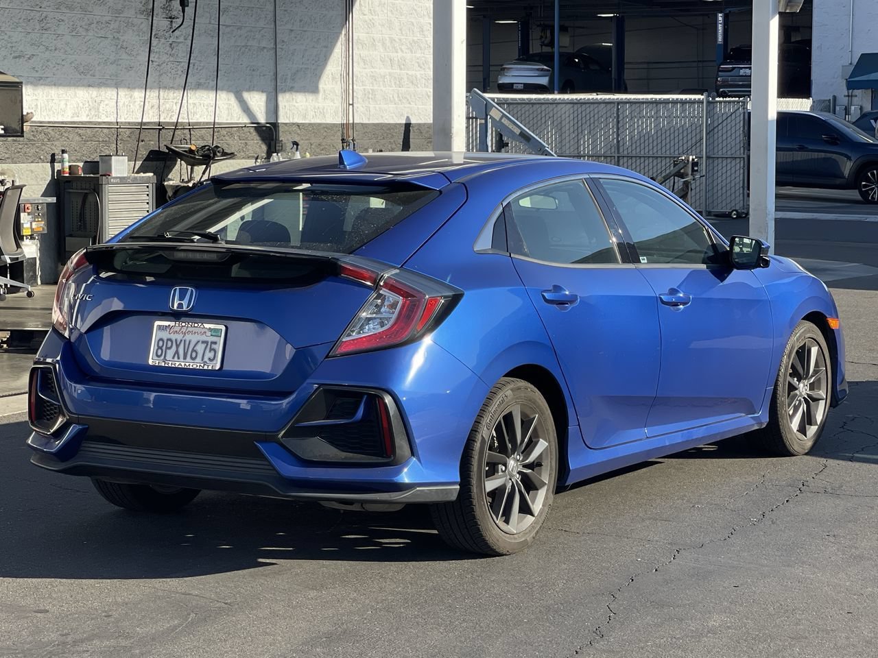 Used 2020 Blue Honda EX image 5