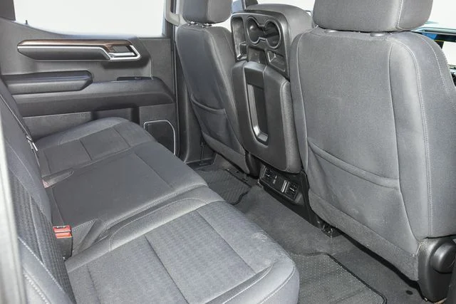 Used 2022 White Chevrolet LT image 25