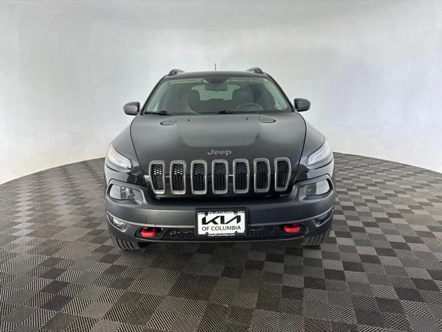 Used 2017 Black Jeep Trailhawk image 3