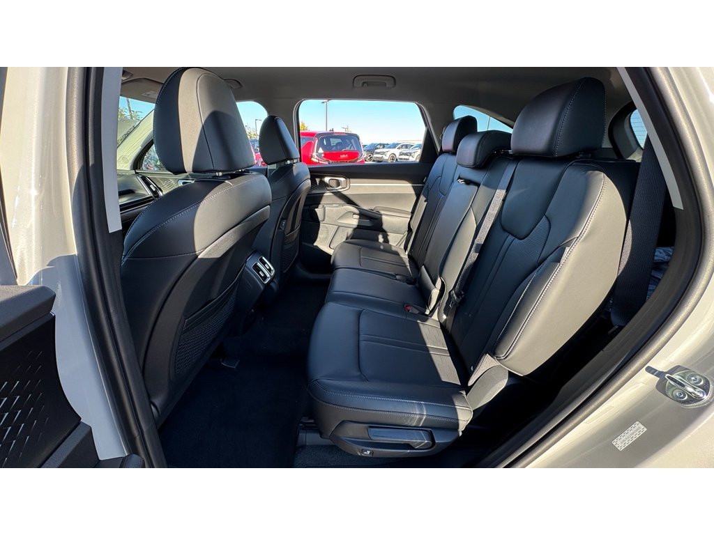 New 2026 Wolf Gray Kia S image 24