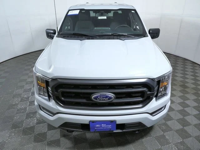 Used 2023 White Ford XLT image 3