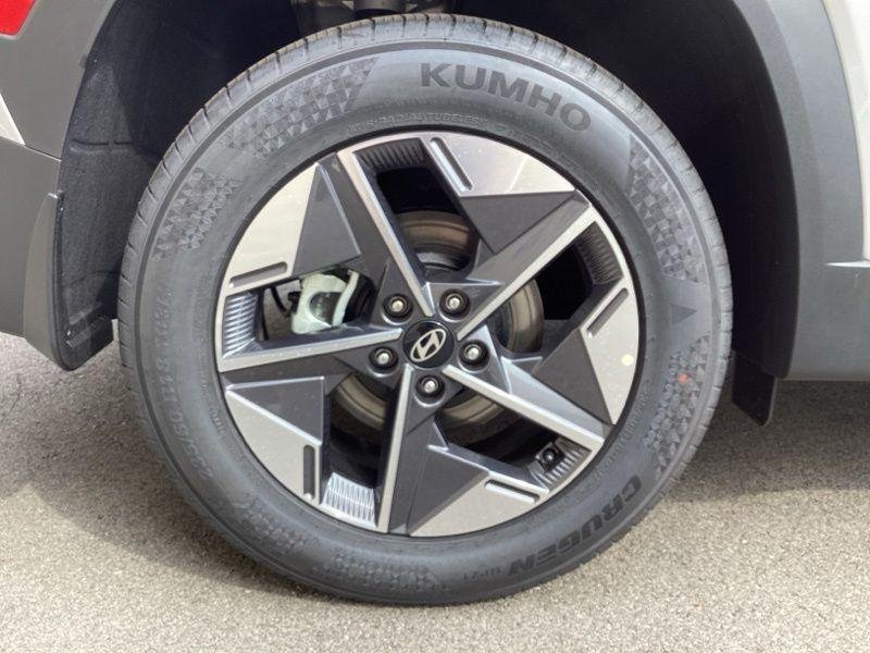 New 2026 Silver Hyundai SEL AWD image 9