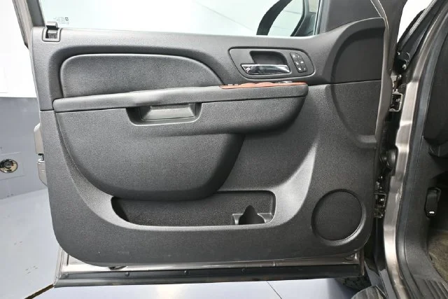 Used 2013 Gray Chevrolet LT image 13