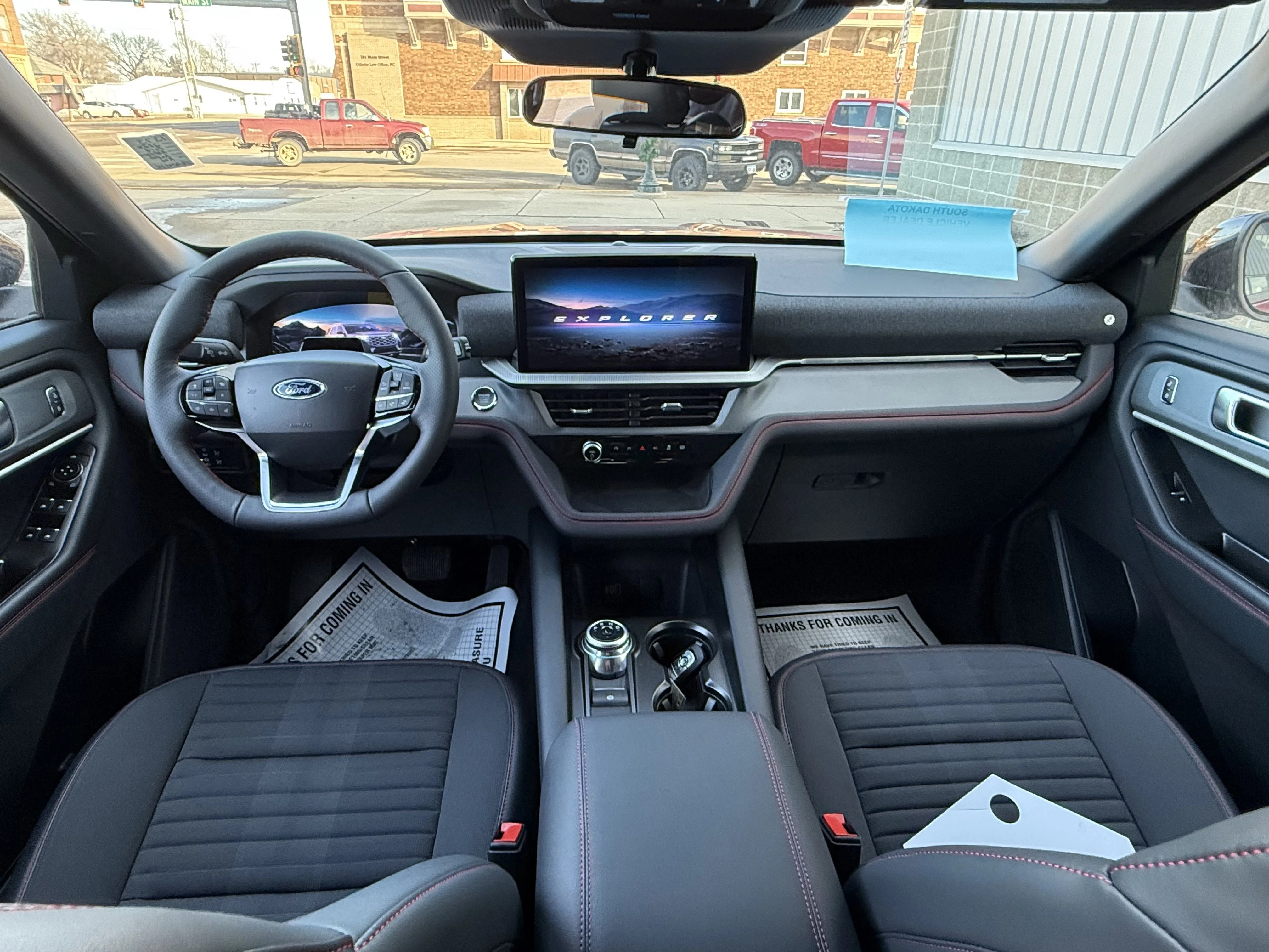 2026 Ford Explorer ST-Line - Photo 13