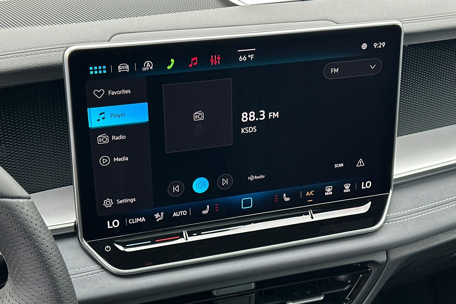New 2026  Volkswagen 2.0T SE R-Line Black image 18