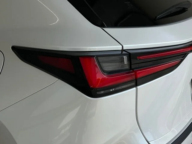 Used 2024 Eminent White Pearl Lexus 450h+ Luxury image 17