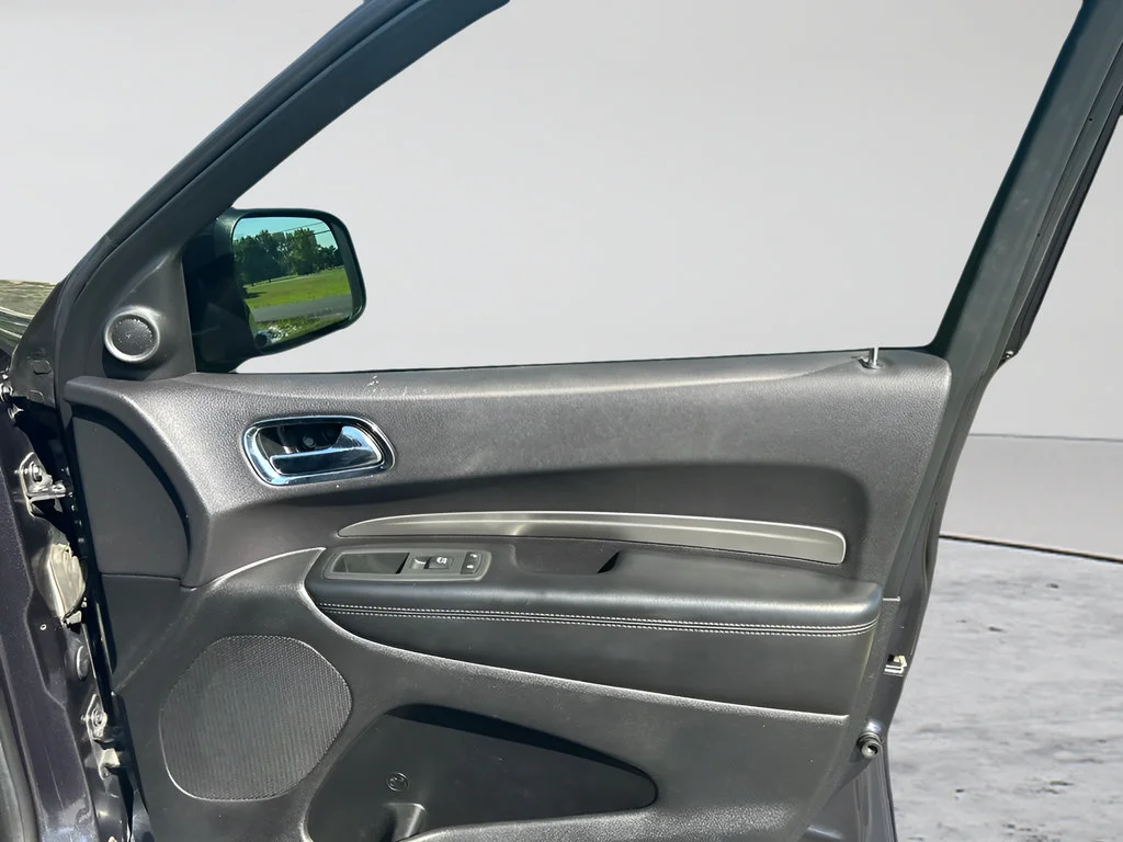 Used 2013 Gray Dodge SXT image 27