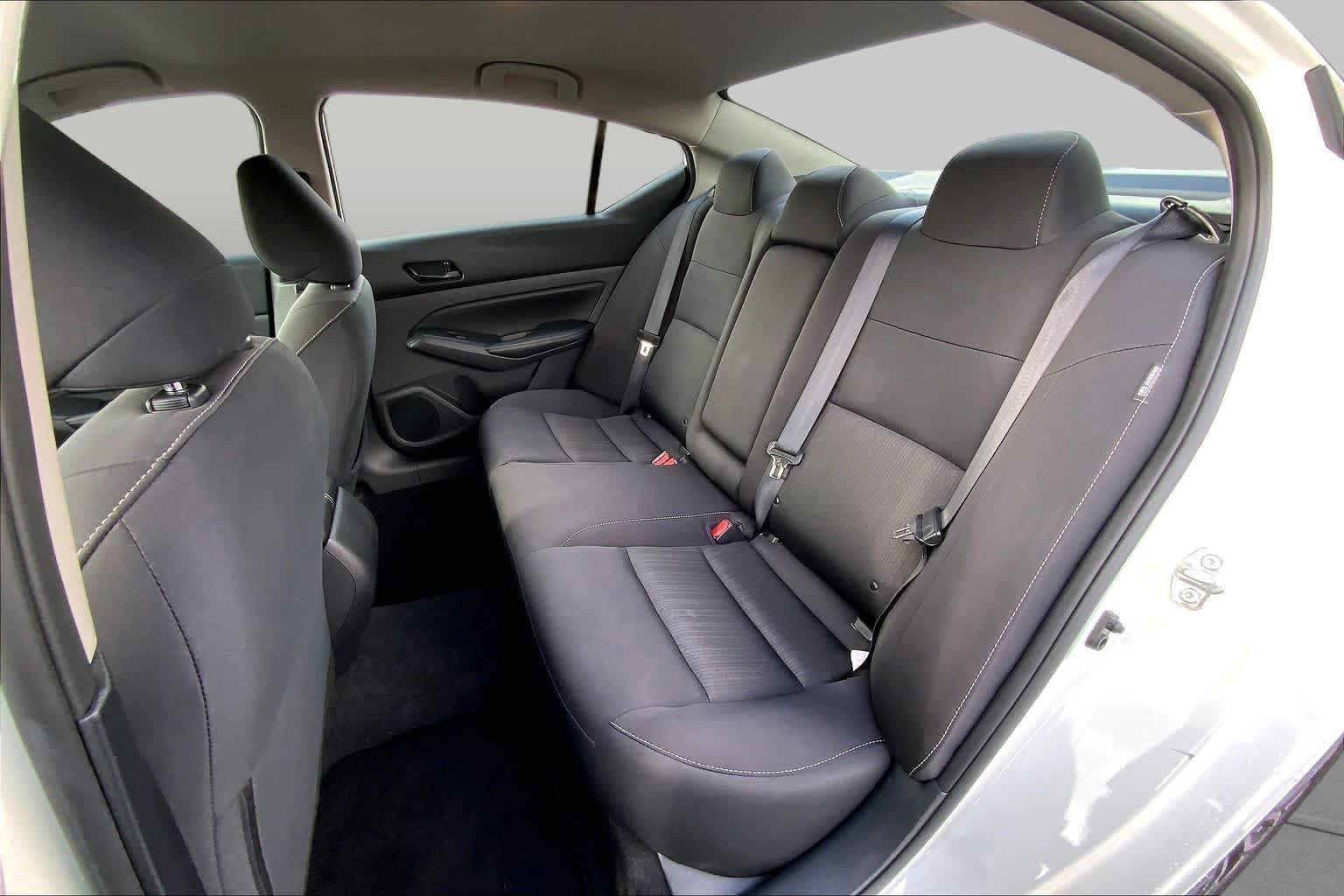 Used 2025 Glacier White Nissan SV image 21