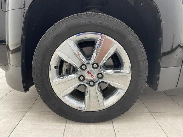 Used 2014 Black GMC  image 9