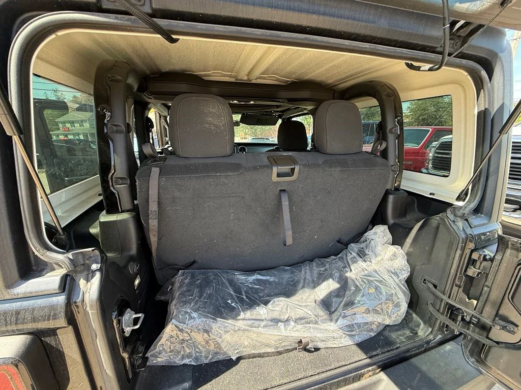 Used 2022 Black Jeep Willys image 26
