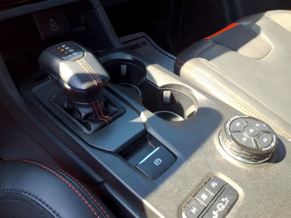 Used 2025 Beige Ford Raptor image 20