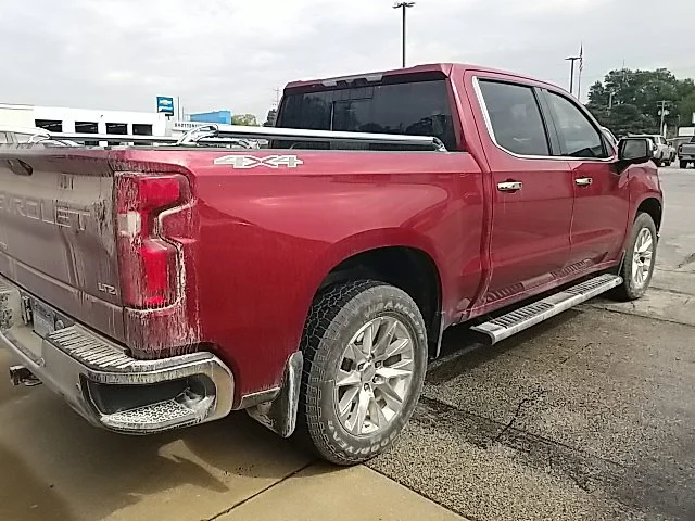 Used 2020 Red Chevrolet LTZ image 33