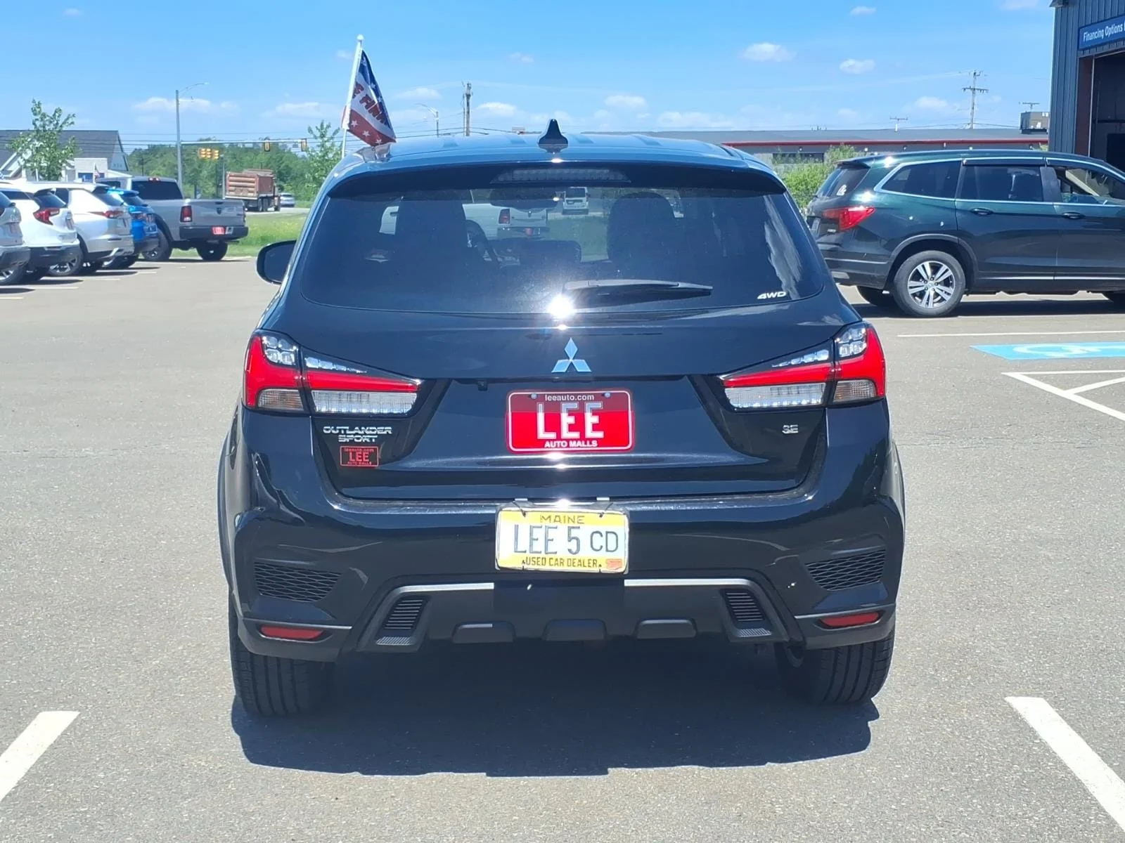 Used 2024 Labrador Black Mitsubishi 2.0 SE image 6