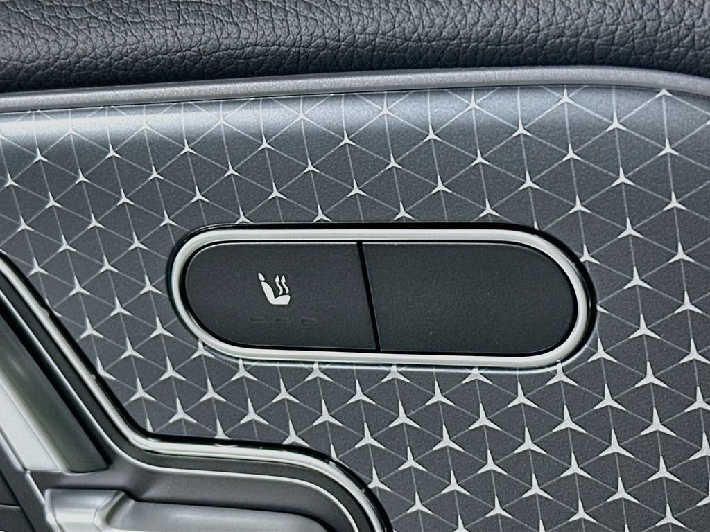 Certified Used 2026  Mercedes-Benz GLB 250 image 19