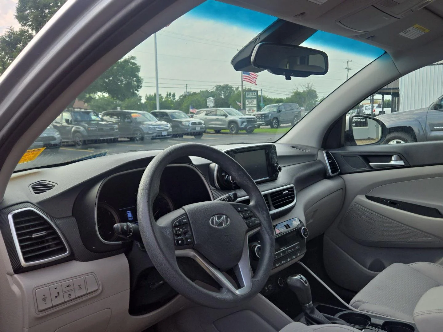 Used 2021 Stellar Silver Hyundai SEL image 2
