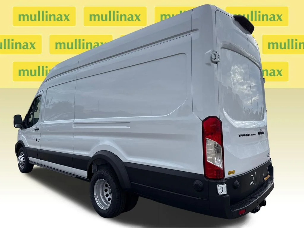 New 2026 White Ford Base image 4